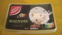 Walnusseis mit karamellisierten Walnussstückchen