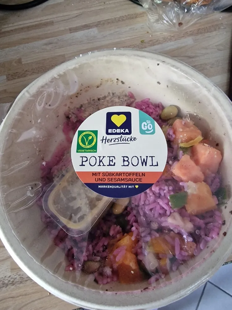 Poke Bowl Süßkartoffeln & Sesamsauce