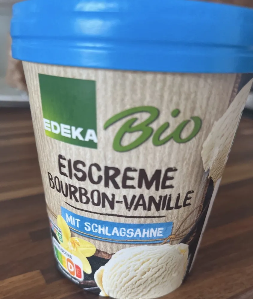 Eiscreme Bourbon-Vanille mit Schlagsahne