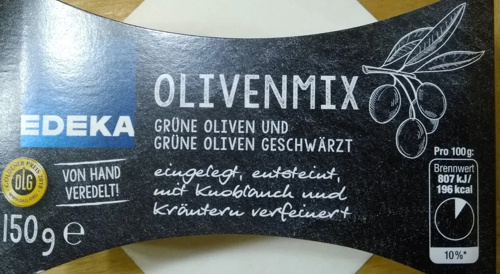 Olivenmix grüne Oliven, grüne Oliven geschwärzt