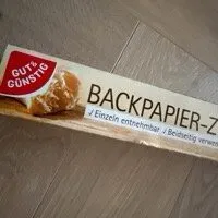 Backpapier zugeschnitten