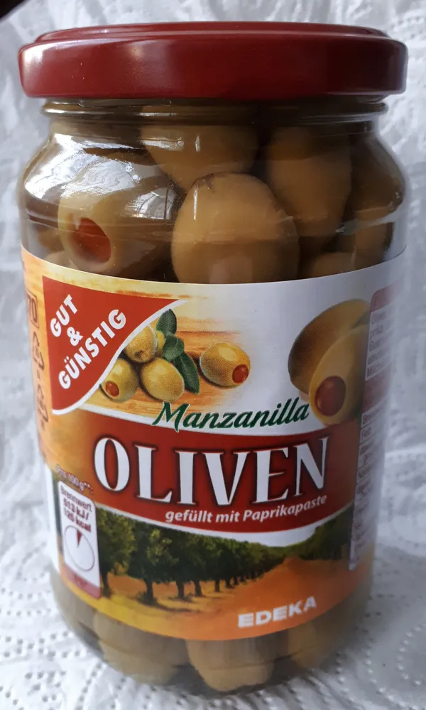Manzanilla Oliven gefüllt mit Paprikapaste