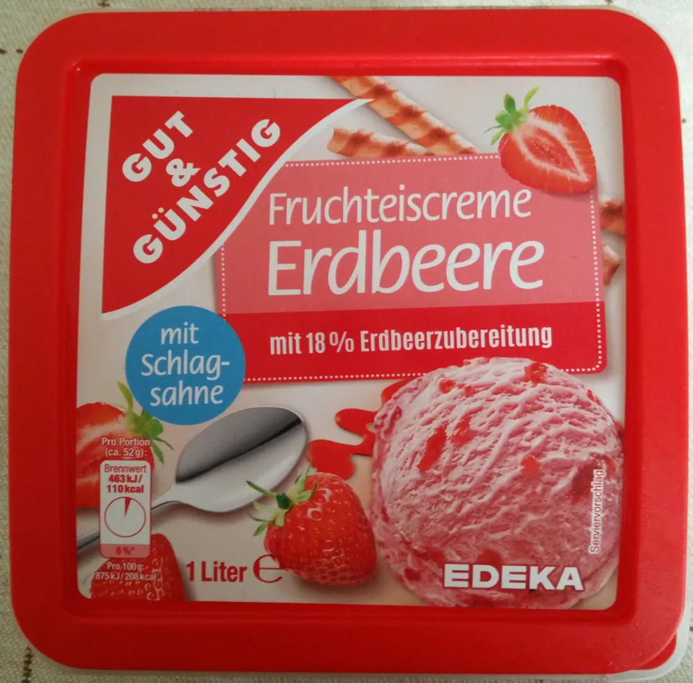 Fruchteiscreme Erdbeere