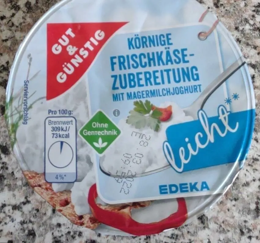 Körniger Frischkäse Zubereitung mit Joghurt