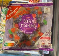 feine Beerenmischung mit Sauerkirschen