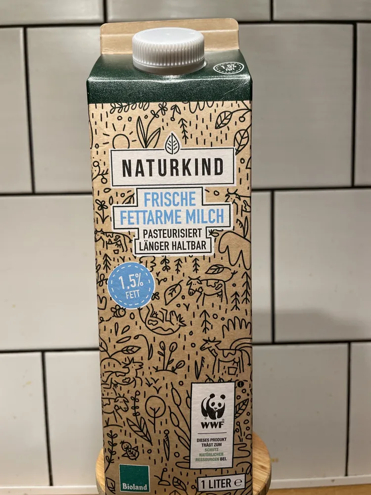 Frische fettarme Milch