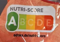 walnüsse in der Schale