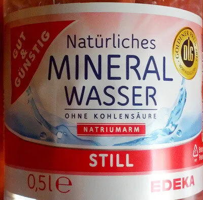 Natürliches Mineralwasser ohne Kohlensäure