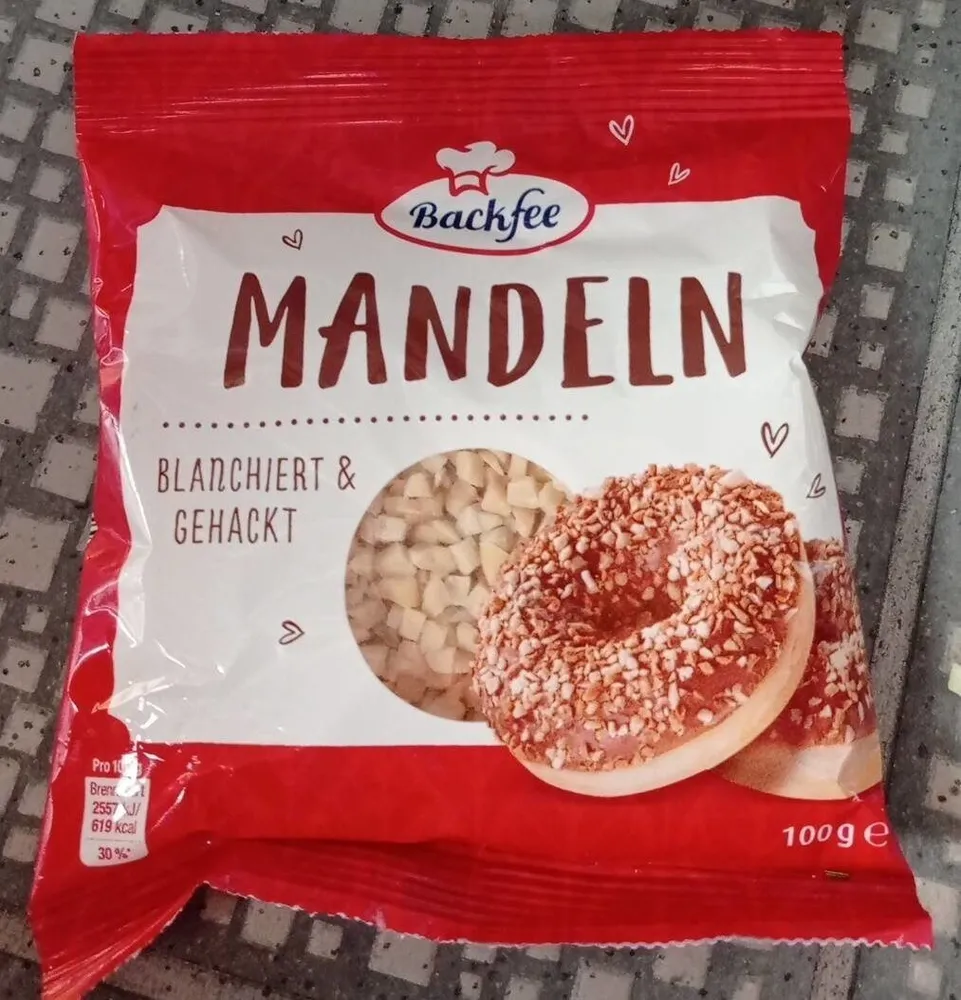 Mandeln  gehackt