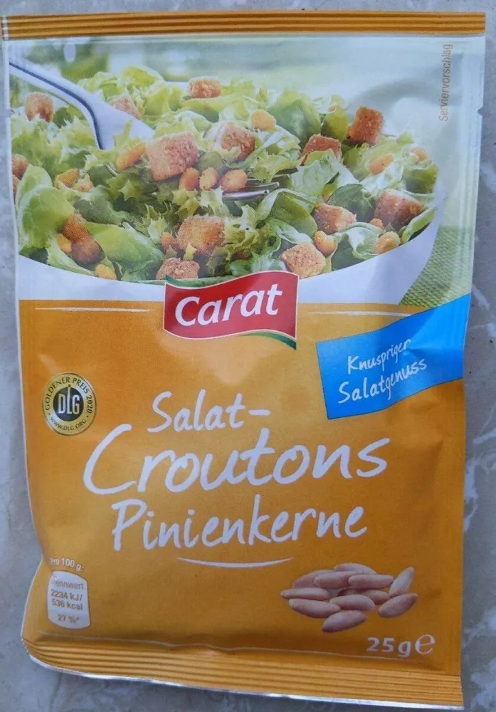 Salat Croutons Pinienkerne
