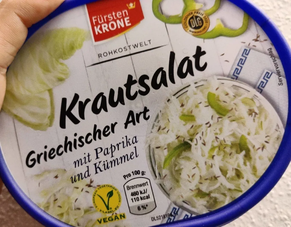 Krautsalat griechischer Art mit Paprika und Kümmel