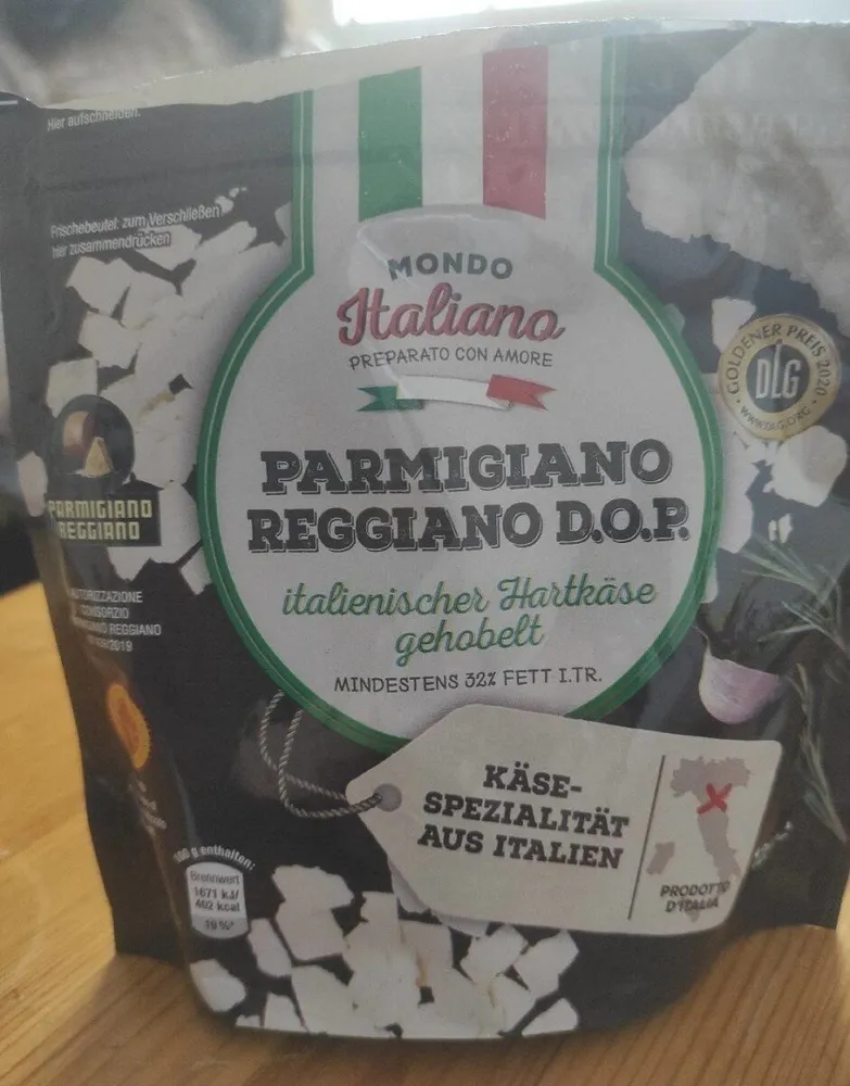 Parmigiano Reggiano gehobelt