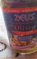 Grüne Oliven mit Mandeln