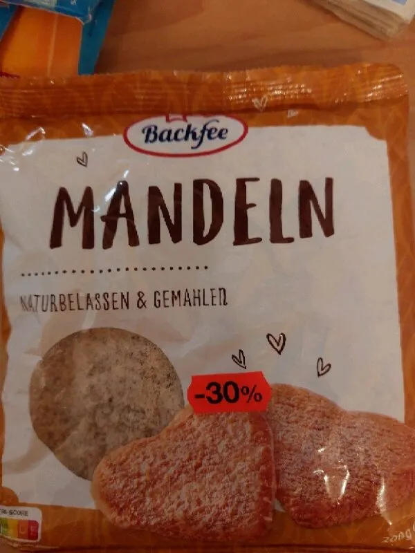 Mandeln naturbelassen & gemahlen