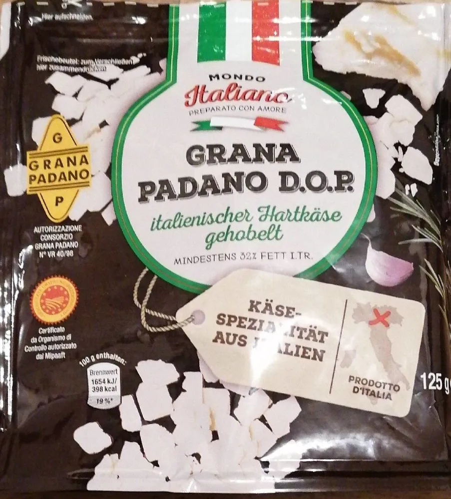 Italienischer Hartkäse gehobelt