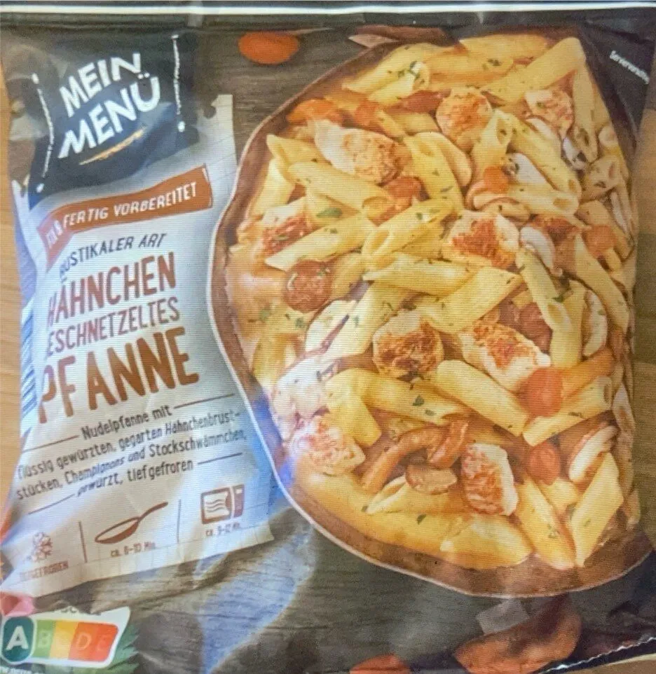 RUSTIKALER ART HÄHNCHEN GESCHNETZELTES PFANNE