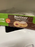 Berliner gefüllt mit Vierfrucht-konfitüre extra