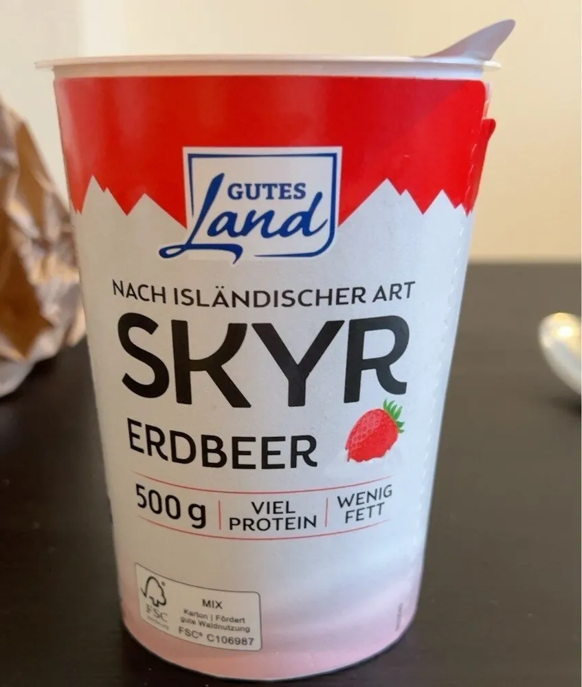 NACH ISLÄNDISCHER ART SKYR ERDBEER
