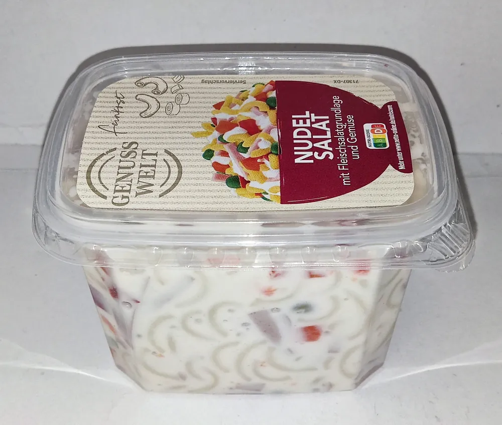 Nudelsalat mit Fleischwurst und Gemüse