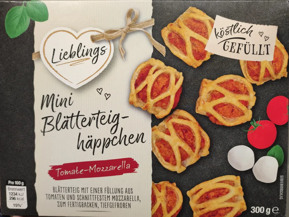 Mini Blätterteig Häppchen Tomate Mozzarella
