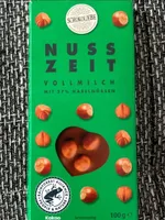 Nusszeit - Vollmilch-Schokolade mit ganzen Haselnüssen