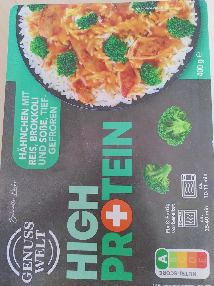 Hähnchen mit Reis, Brokkoli und Soße