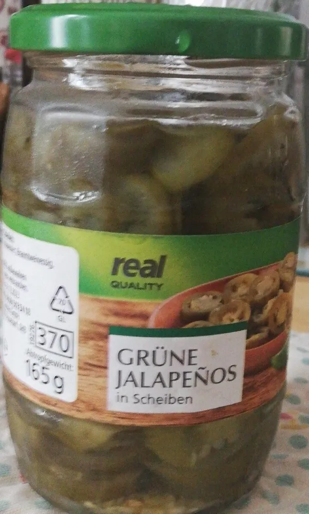 Grüne Jalapenos in Scheiben
