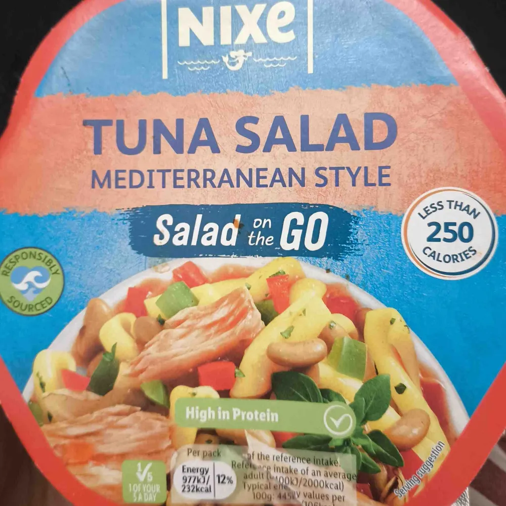 Tuna salad Mediterranean style