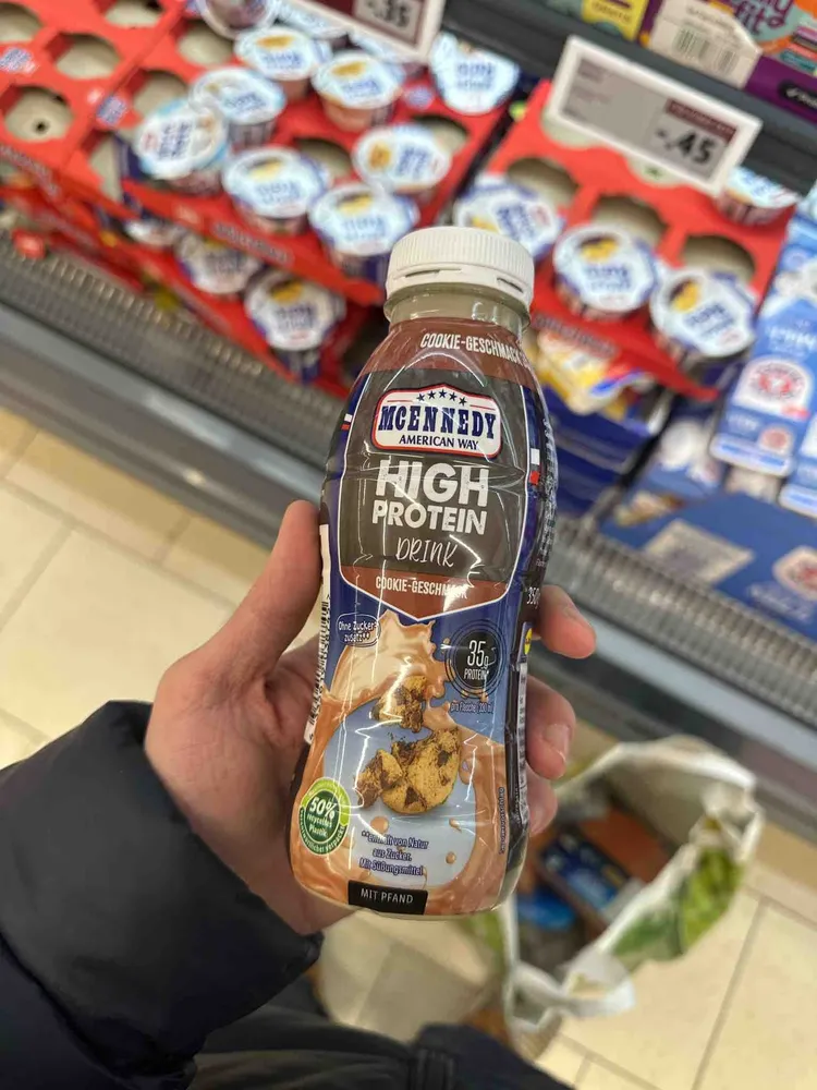 High Protein Cookie Drink