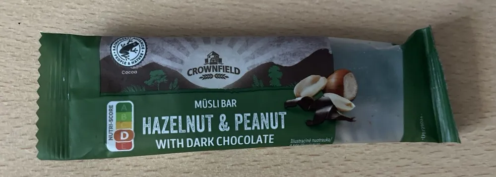 MÜSLI BAR HAZELNUT & PEANUT WITH DARK CHOCOLATE