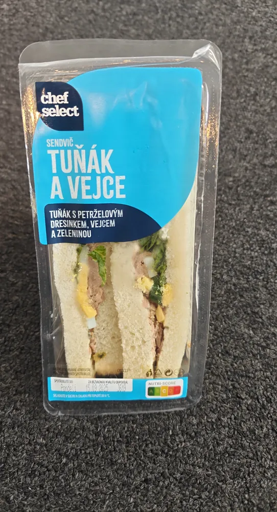Tuňák a vejce