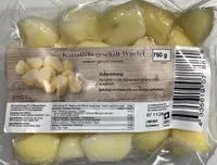 Dés de pommes de terre pelées