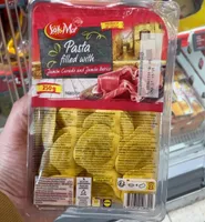 Pasta filled with Jamón Curado and Jamón Ibérico