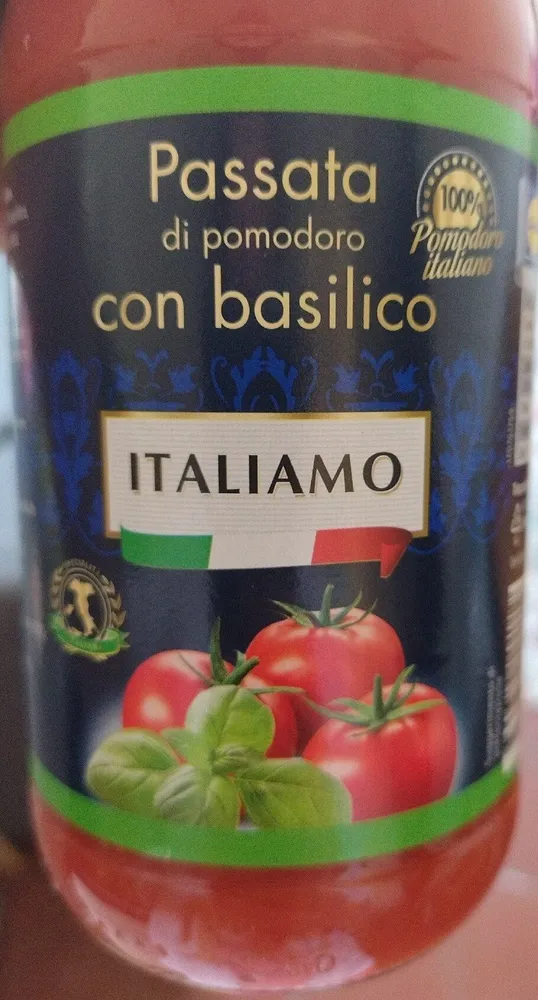 Passata Di Pomodoro Con Basilico