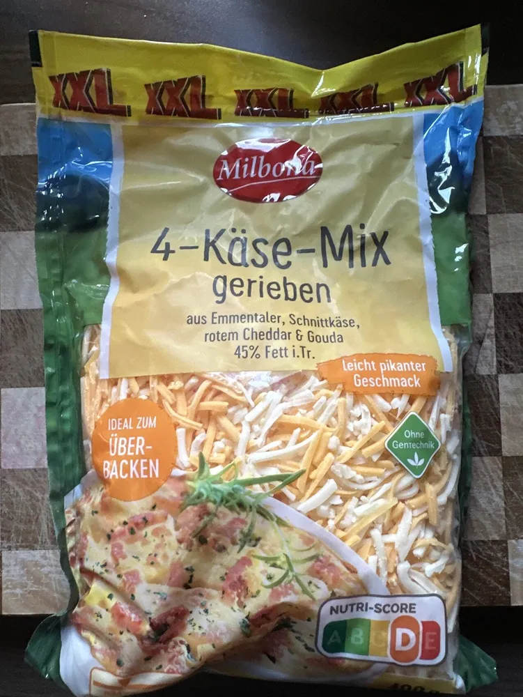 4-Käse-Mix gerieben