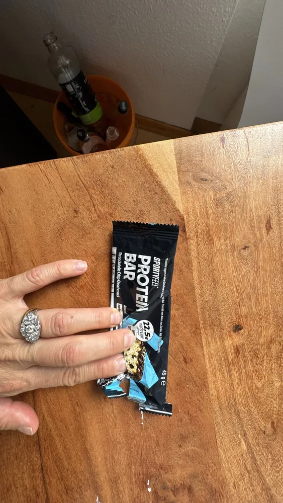 PROTEIN BAR