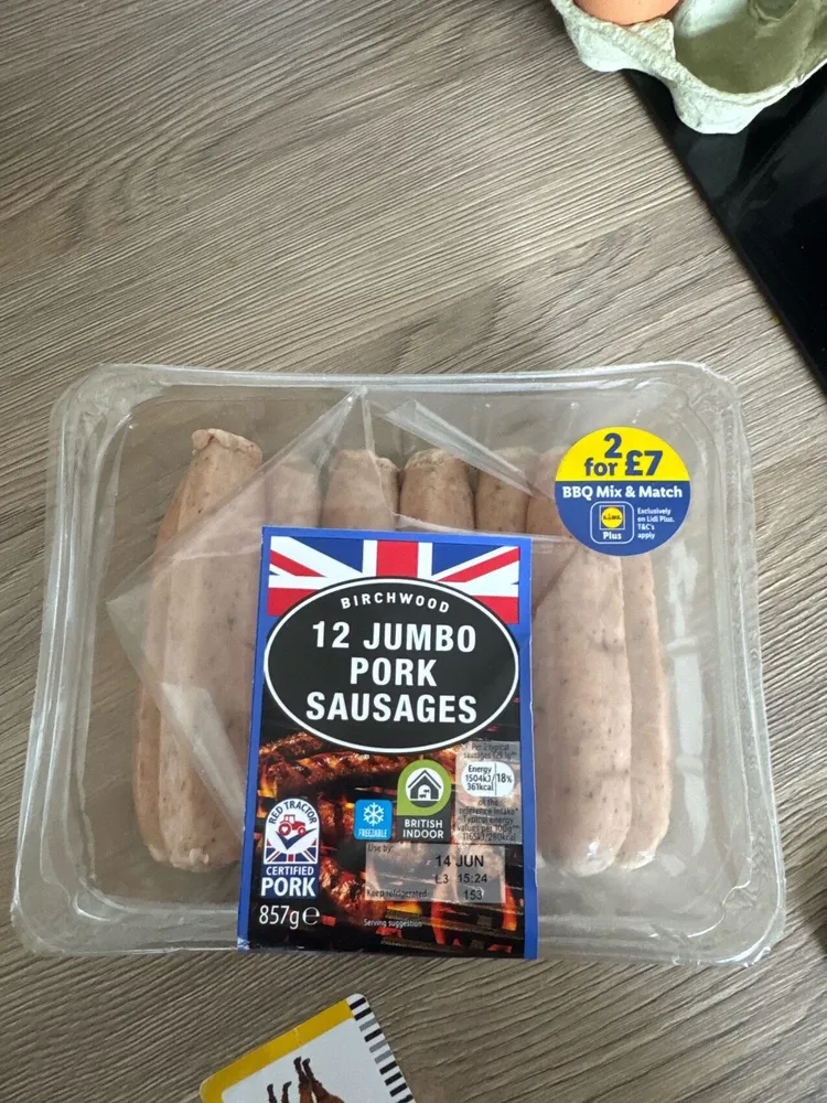 RED BIRCHWOOD 12 JUMBO PORK SAUSAGES TRACTOR CERTI