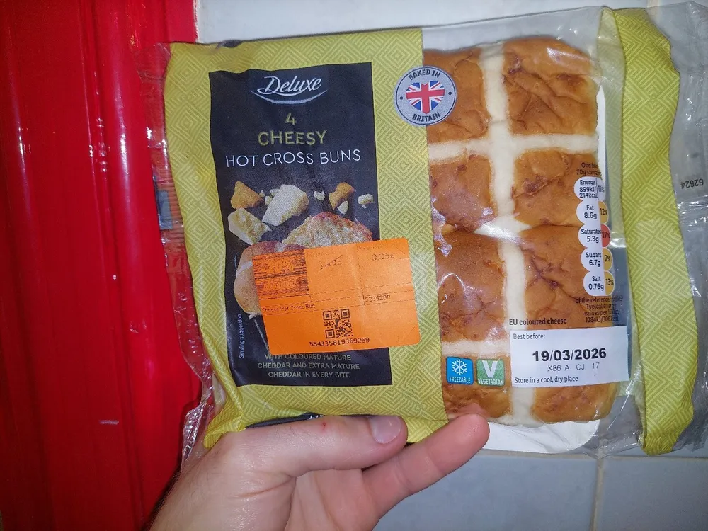 Cheesy Hot Cross Buns