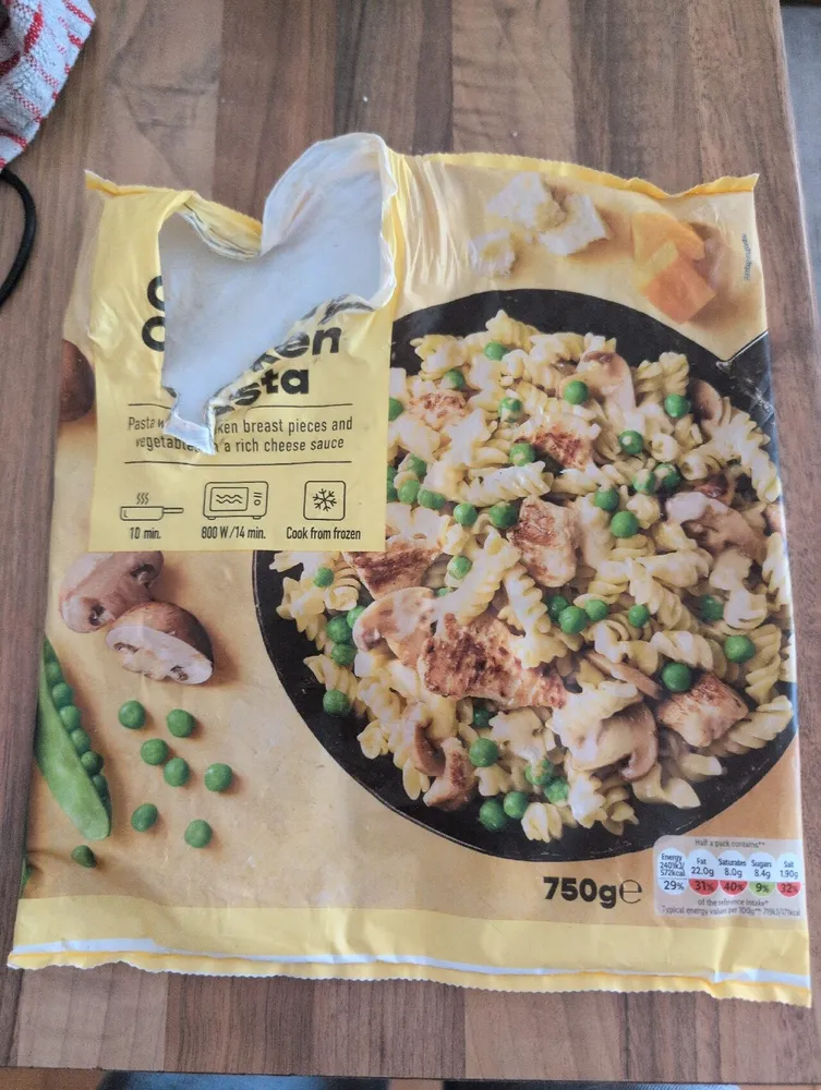 Chef Select Cheesy Chicken Pasta