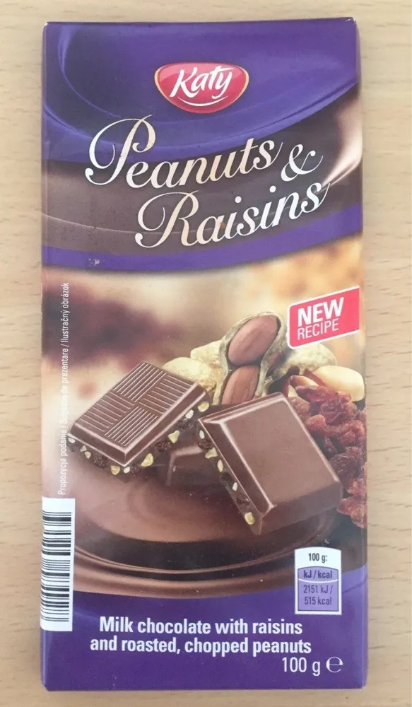 Peanuts & raisins