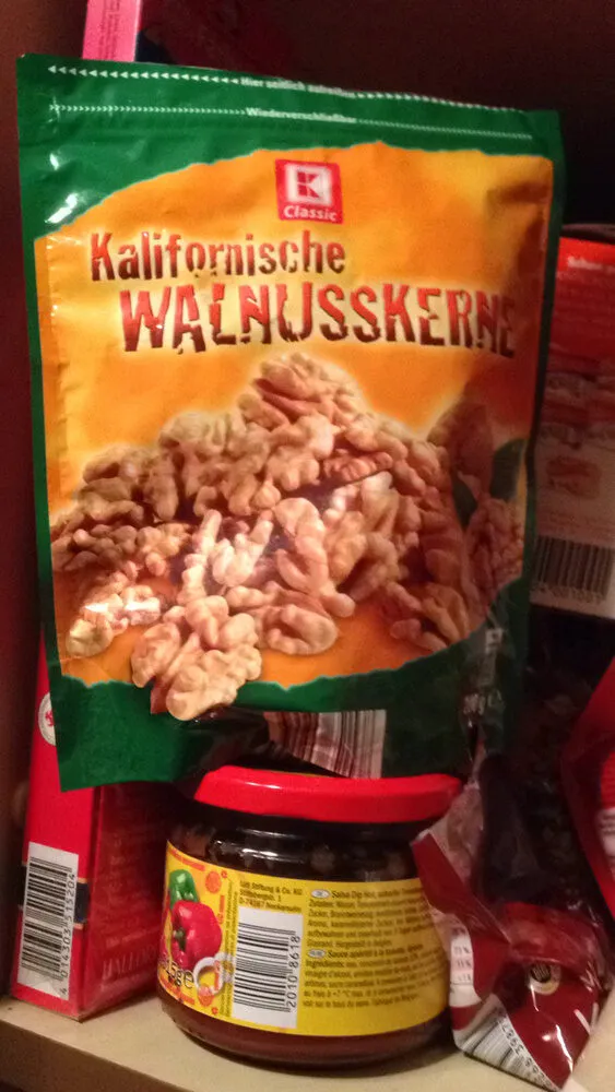 Kalifornische Walnusskerne