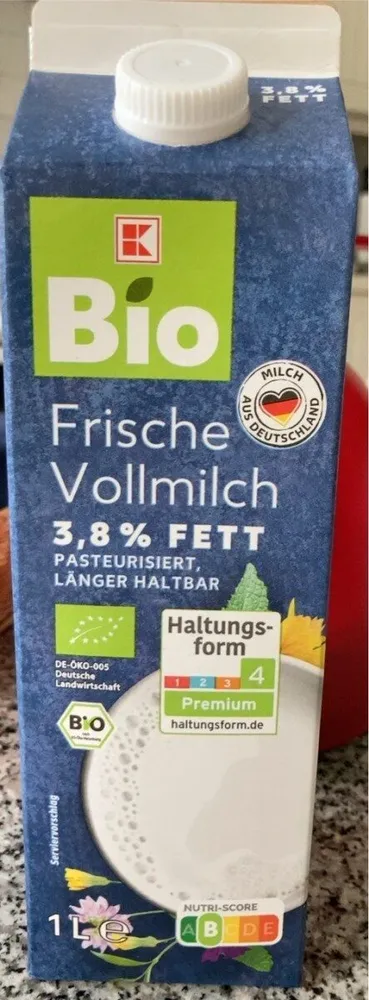 Frische Vollmilch