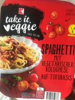 Spaghetti mit vegetarischer Bolognese auf Tofusbasis