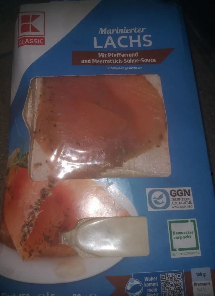 Marinierter Lachs mit Pfefferrand und Meerrettich Soße