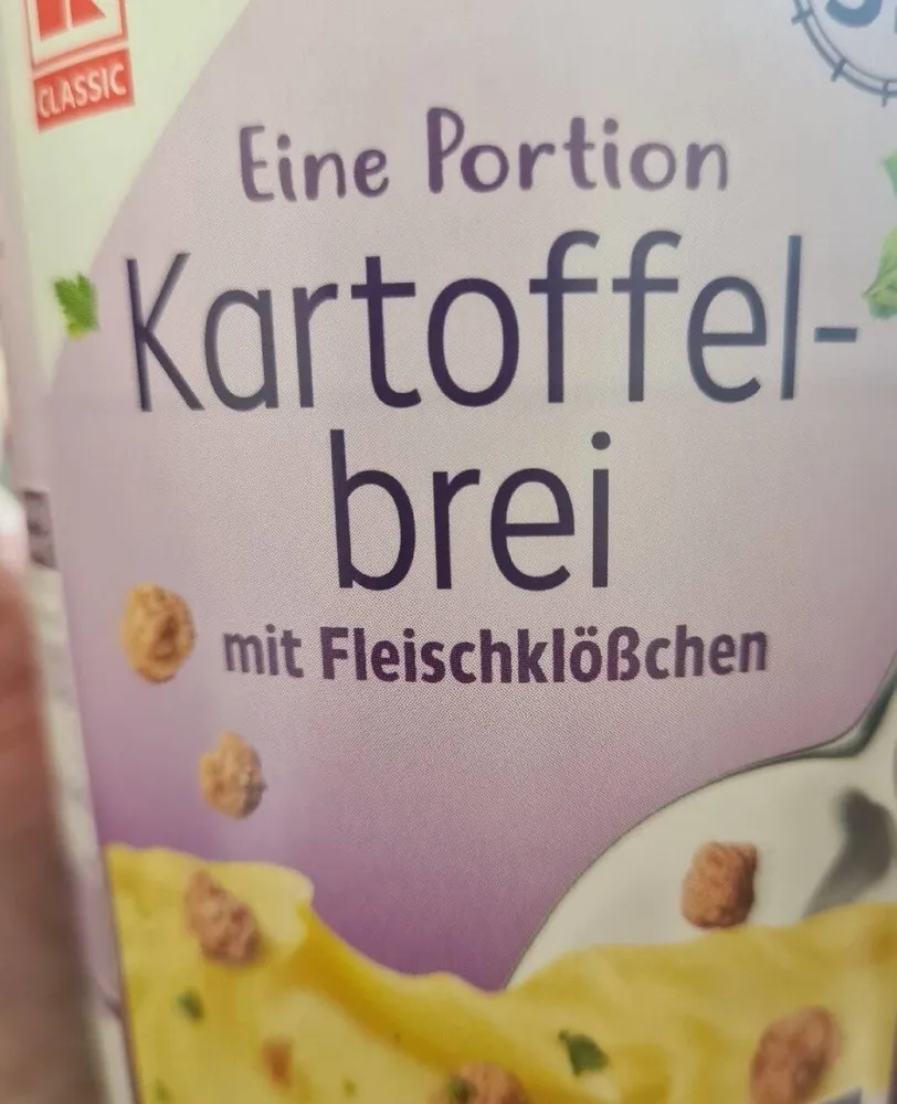 kartoffel-brei mit fleischklößchen