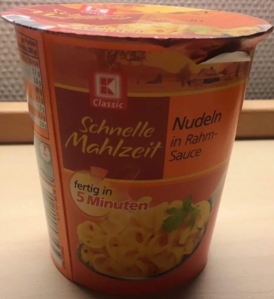 Nudeln in Rahmsauce