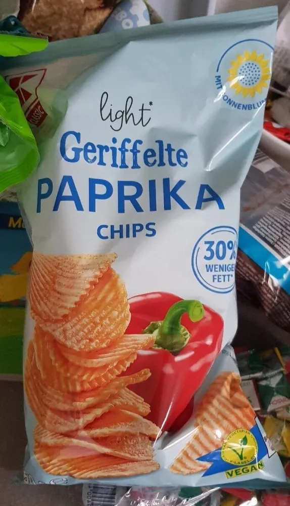 Light geriffelte Paprika Chips