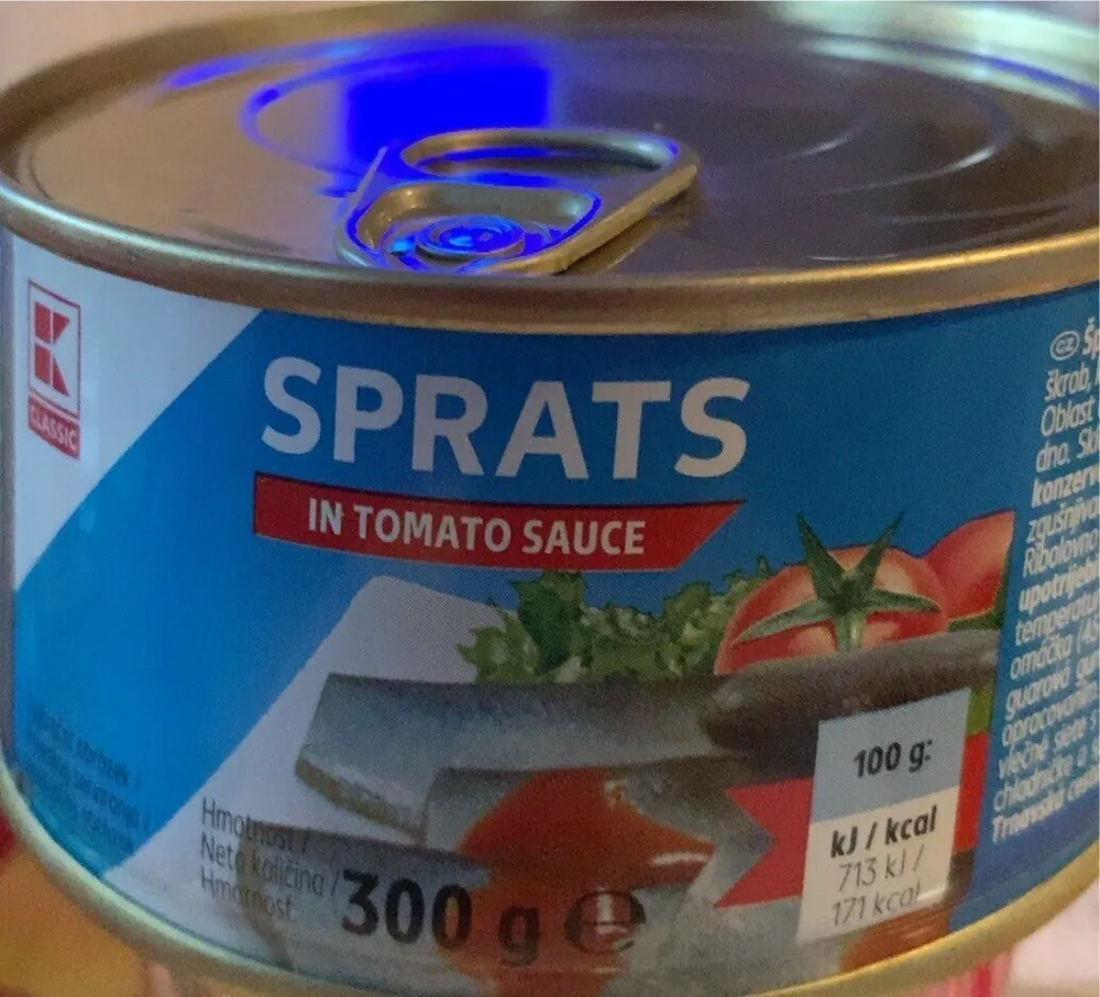 Sprats in tomato sauce