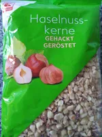 Haselnusskerne gehackt geröstet