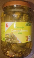 Knackige Cornichons würzig